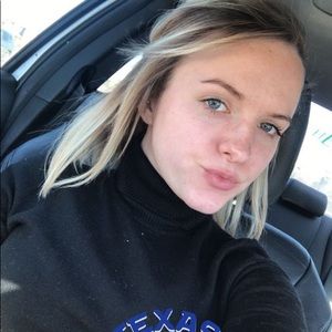 Meet your Posher, Alyssa